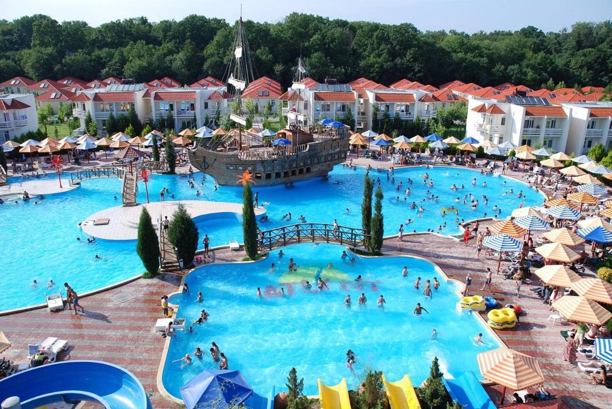نابران Atlant Hotel المظهر الخارجي الصورة